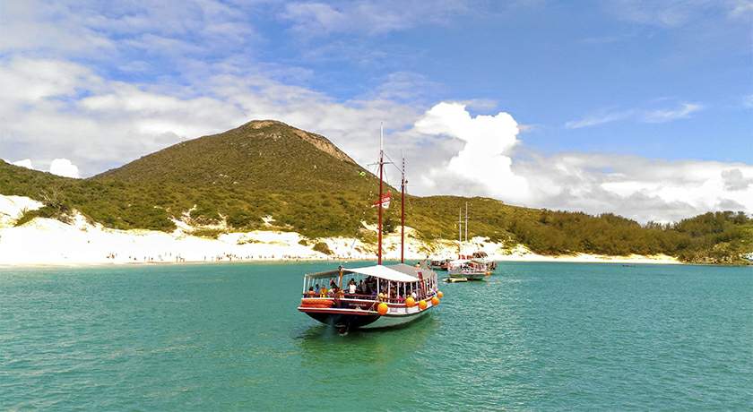 excursion-paseo-de-barco-en-arraial-do-cabo-02.jpg